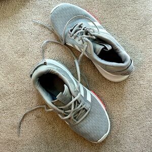 Girls adidas cloud foam sneakers size 3.5Y